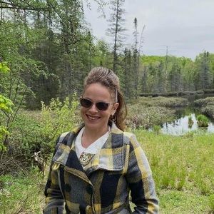 Meet your Posher, Abigail